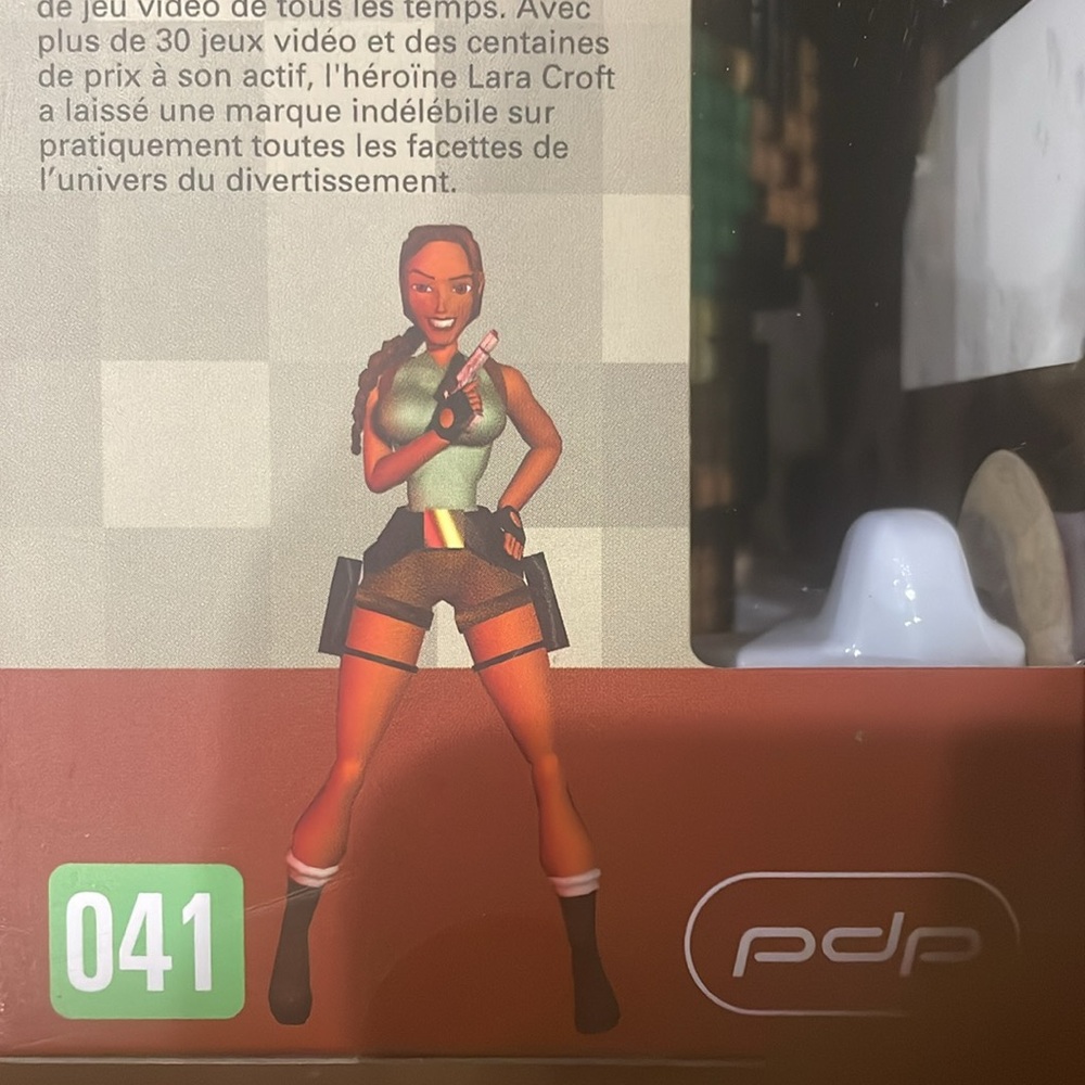 PDP PIXEL PALS [041] LARA CROFT CLASSIC NWT - Picture 2 of 12